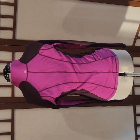 Lululemon Color Blocked Purple and Black Pullover - Picture 6 of 10